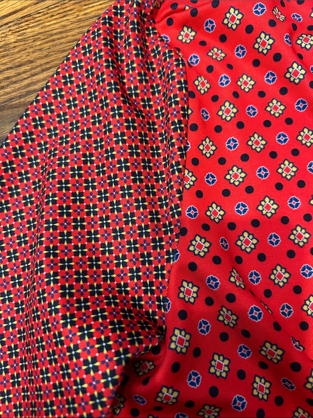 Gretchen Scott Designs Red Printed Midi Shirt Dress - Picture 4 of 13